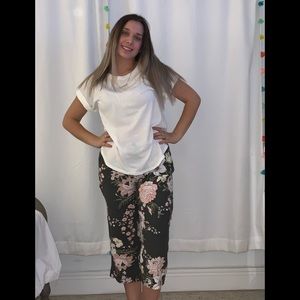 ⭐️2/$20 SALE LOFT Cropped Trousers